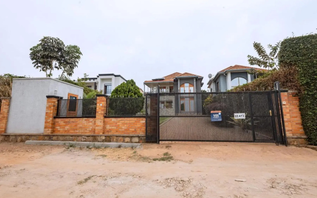 Kagarama Residential House: