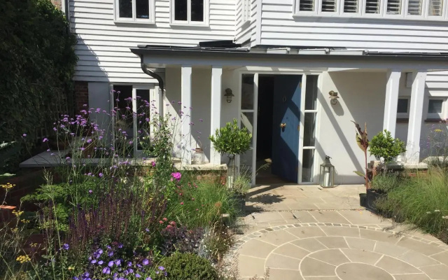 Thames Edge Rooms