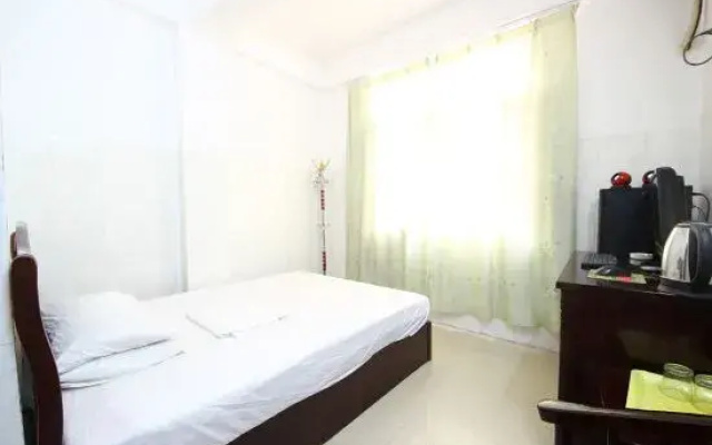 Nanning Xinhua Hotel (Nanning Hydropower Hospital Nancheng Department Store)