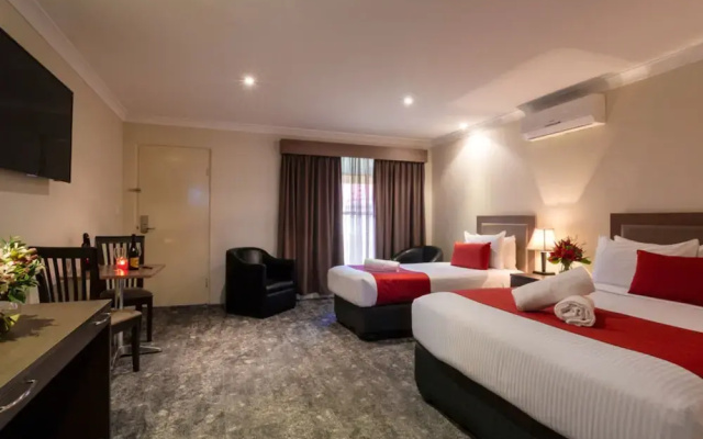 Parkes International Motor Inn