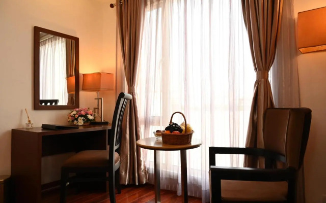 Raaj Bhaavan Clarks Inn Chennai