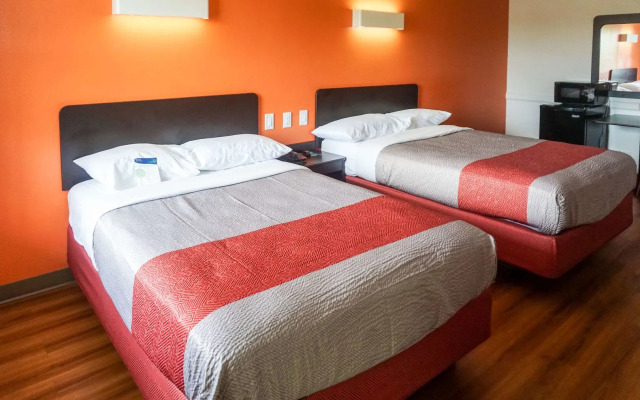 Motel 6 Euless, TX - DFW West