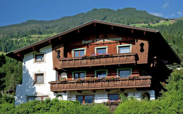 Cozy Apartment in Hart im Zillertal near Ski Area