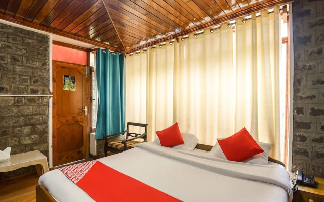 OYO 27877 Hotel Jai