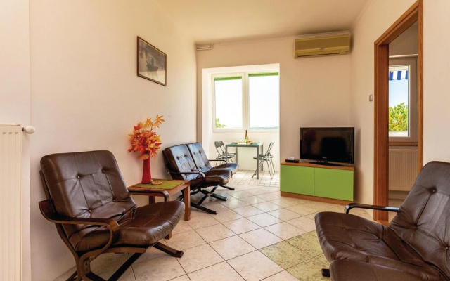Beautiful Home in Crikvenica With Wifi and 2 Bedrooms
