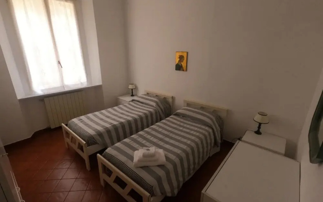 A pochi passi dal mare- PortofinoVacanze