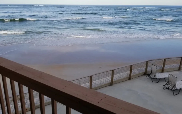 Sea Spray Condo