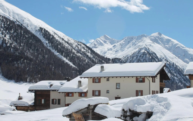 Modern Holiday Home in Livigno Italy near Ski Area