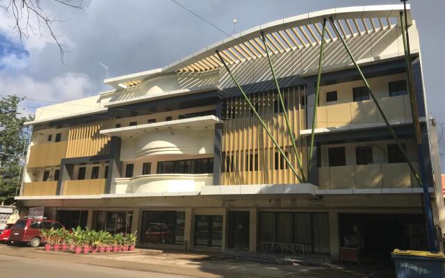 Отель Sheridan Boutique Hotel Филиппины, Пуэрто-Принцеса - отзывы, цены и фото номеров - забронировать отель Sheridan Boutique Hotel онлайн вид на фасад