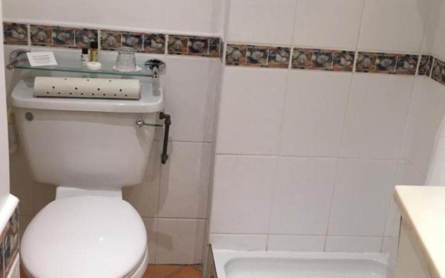 Leeson Bridge Guesthouse