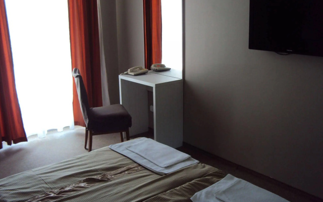 Hotel Diana