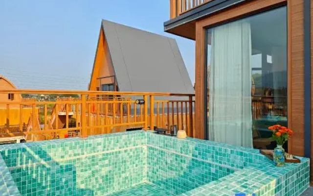 Longmen Nankunshan Night Flame · Fireworks World Lodging