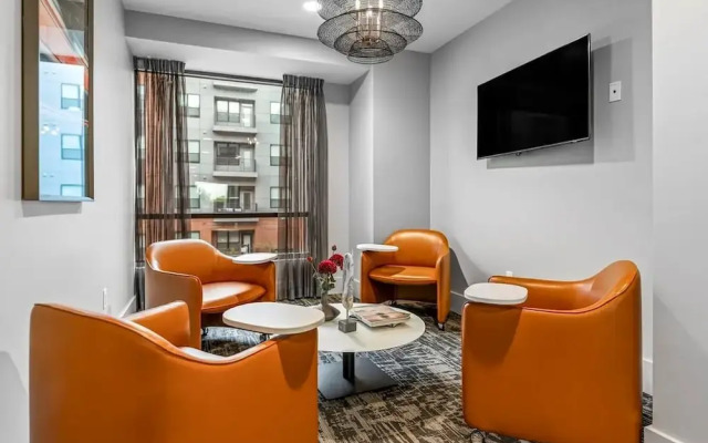 Landing Furnished Apartments - Plano