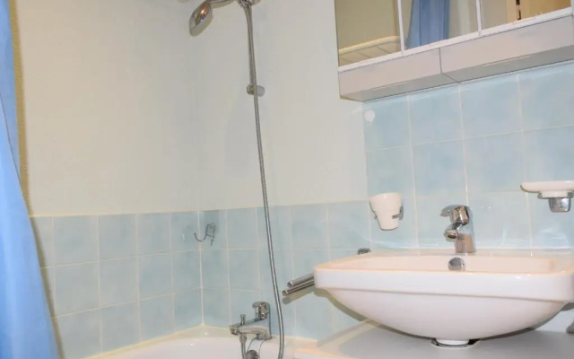 Appartement Bernex, 2 Pièces, 6 Personnes - Fr-1-498-31