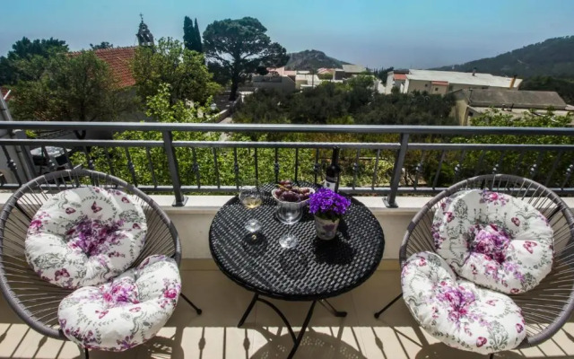 Apartmani i studio Big Hill