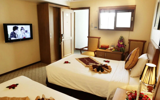 Lenid De Ho Guom Hotel