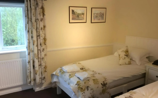The Highwayman Hotel
