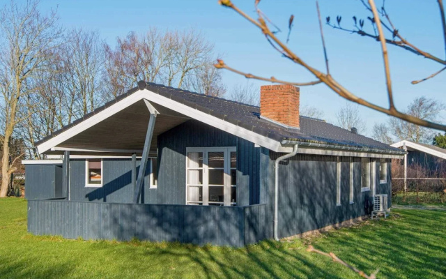 8 Person Holiday Home in Borkop