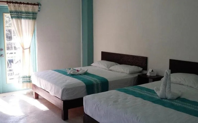 Hotel Delphinus Inn