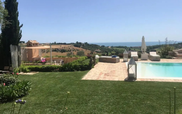 Castel 74