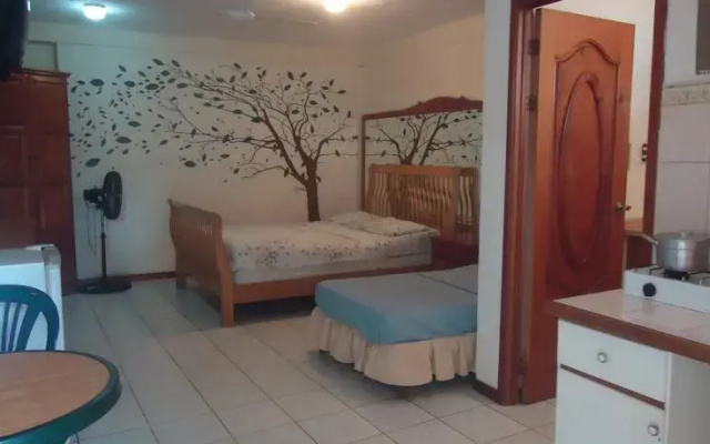 Michaels Surfside Hotel
