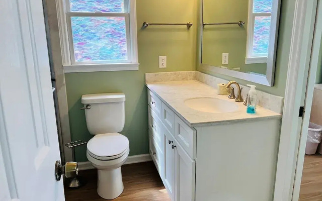 Tradewinds 4 Bedroom Home by RedAwning