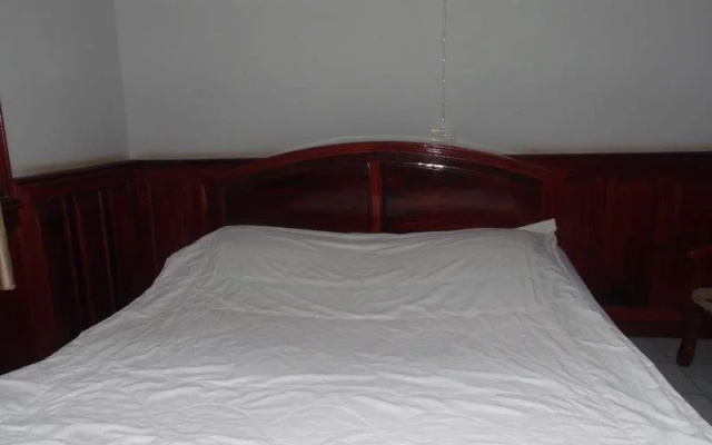 Sonsay Hotel
