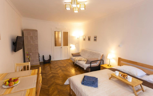 Peaceful studio on Rynok Square