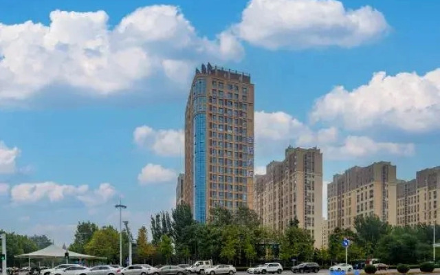 Starway Hotel (Weifang Beihai Road)