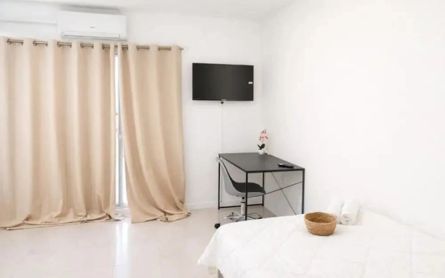 Alicante Beach Hostel