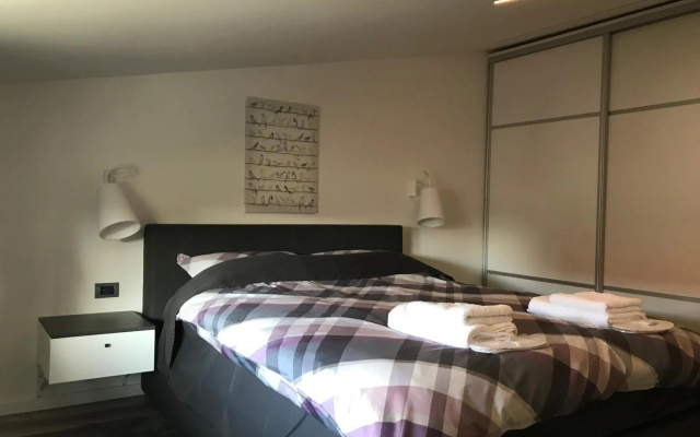 Grey apartment Zagreb
