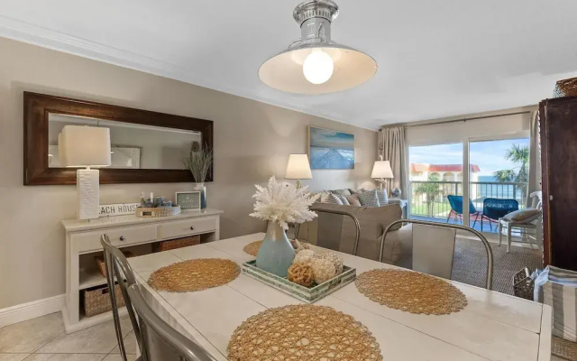 Point East 314