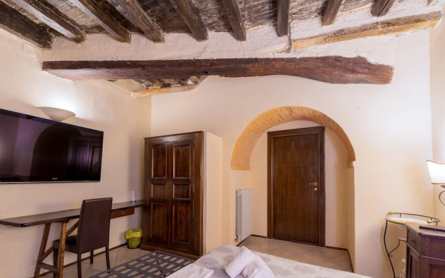 Hotel Trevi
