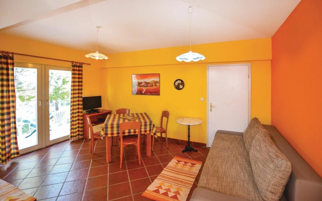 Awesome Home in Izola With Wifi and 1 Bedrooms