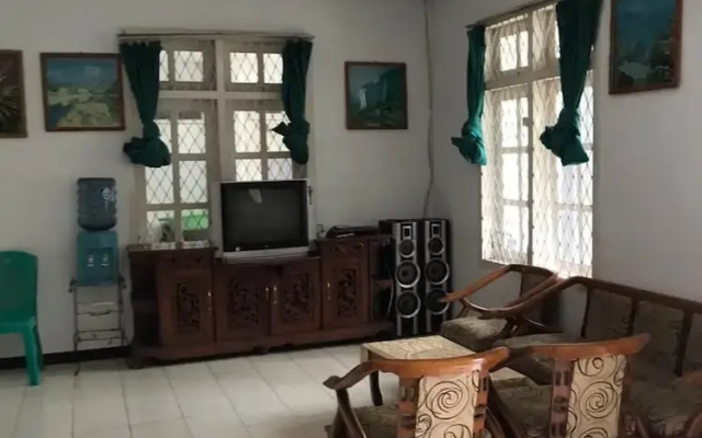 Villa 3 Putri 27