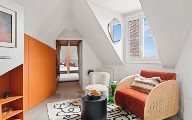 Stylish 1BR Parc Monceau Retreat