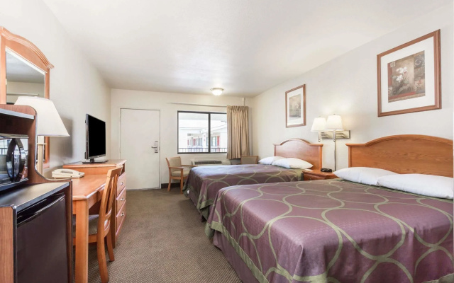 Super 8 Tempe