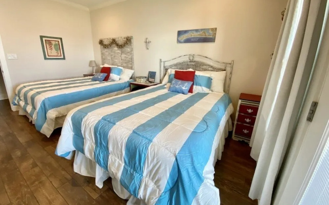 Sea Hag 3 Bedroom Home by RedAwning