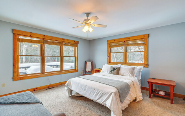 All-season Lake House Between Okemo & Killington!