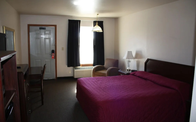Boomtown Inn