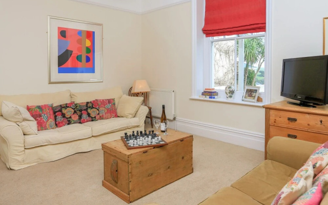 1 Holmleigh