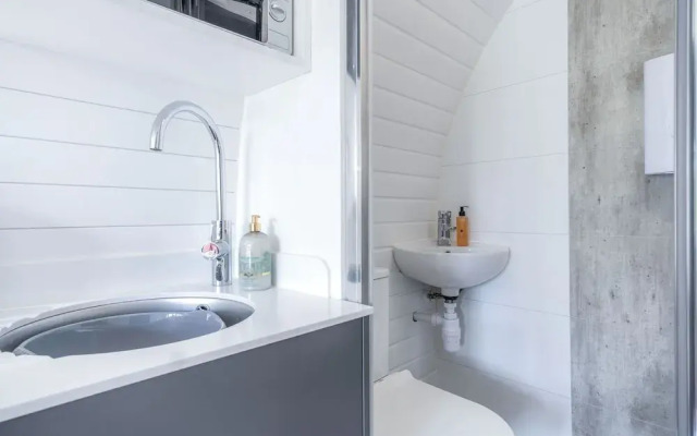 Woody's - 1 Bedroom Pod - Cold Inn