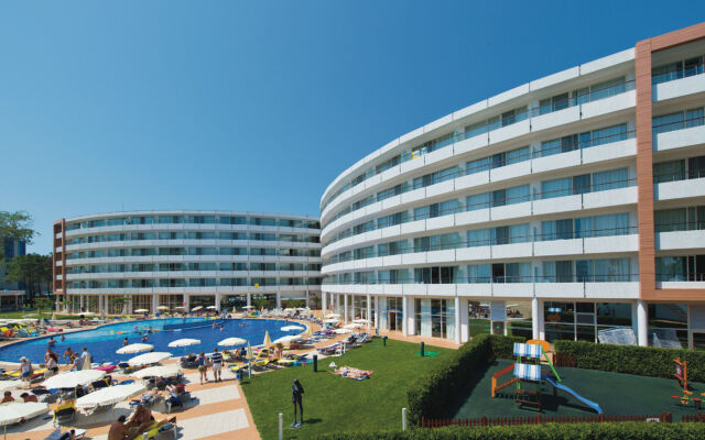 Отель RIU Helios Hotel - All Inclusive Болгария, Солнечный берег - отзывы, цены и фото номеров - забронировать отель RIU Helios Hotel - All Inclusive онлайн вид на фасад