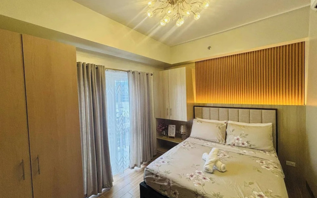 Cozy 1-bedroom Retreat in Iloilo City With City Views