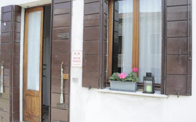 Отель Bandb River Venice Доло вид на фасад