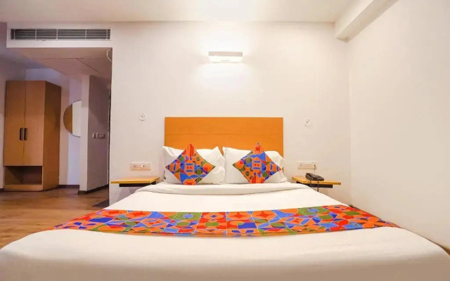 OYO Rooms Patrakarpuram Market