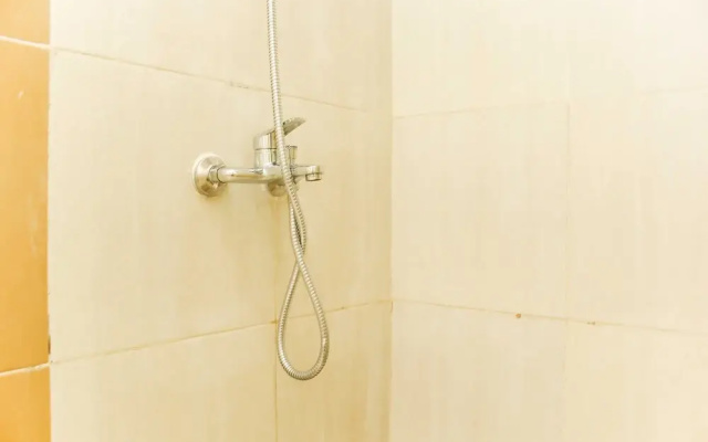 Comfort Stay 2Br at Meikarta Apartment