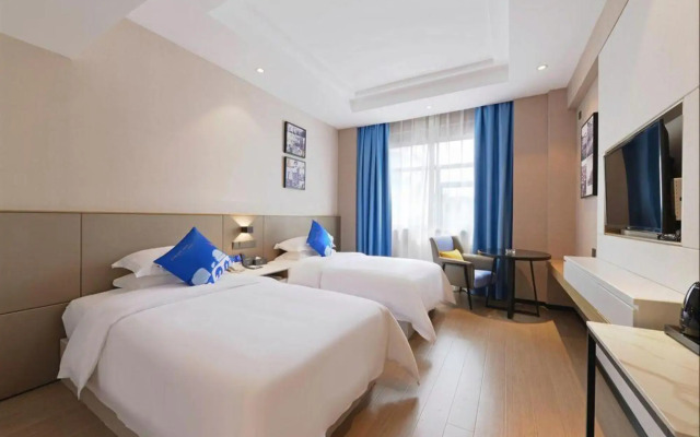Yeste Hotel (Bama Bus Terminal)