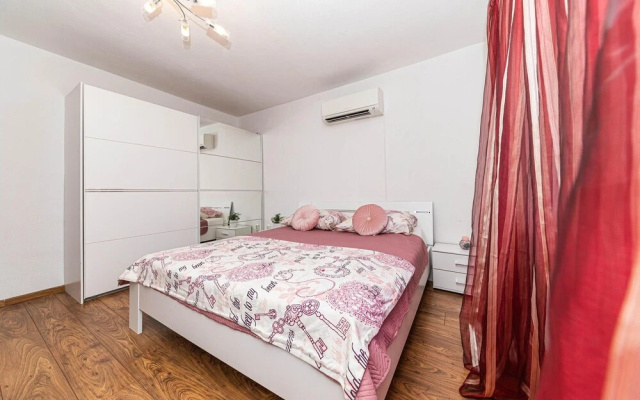 Stunning Apartment in Solin With Wifi and 2 Bedrooms