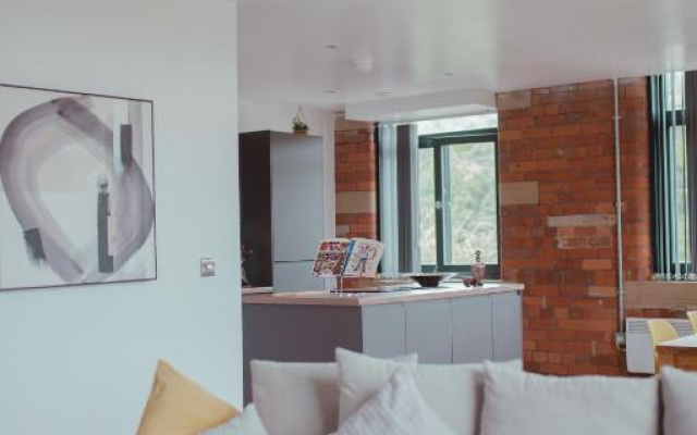 Bv Luxury Apartment  Penthouse Conditioning House
